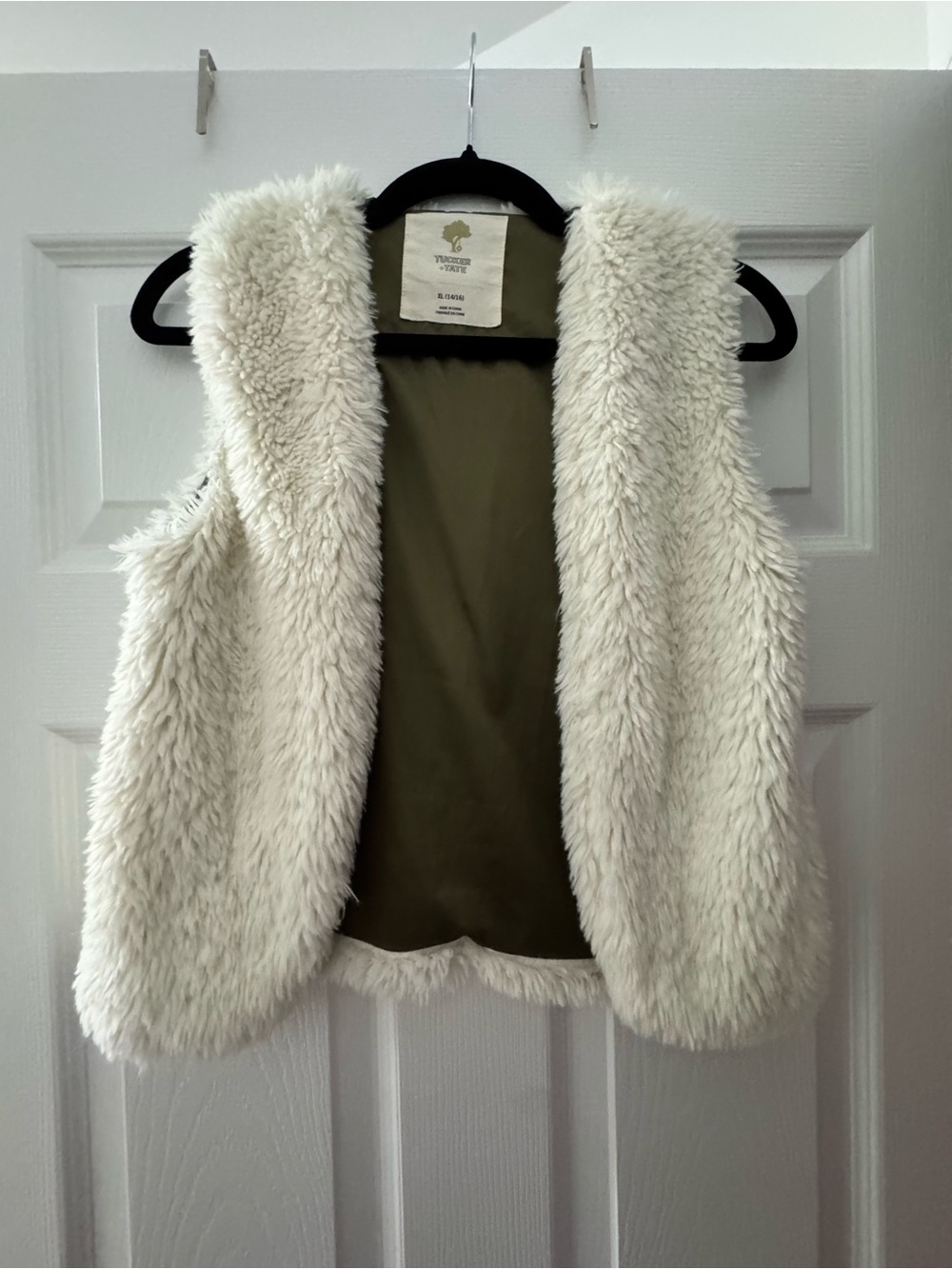 Tucker & Tate Kids Faux Fur Vest - Cream Plush xl